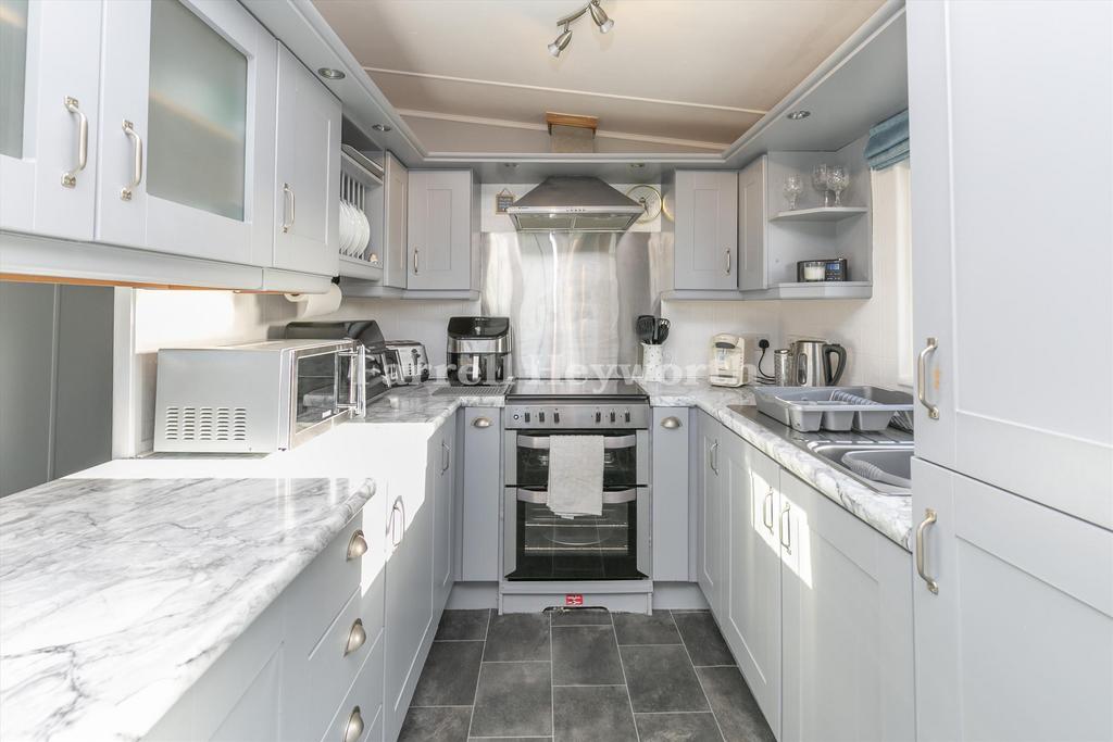 Kitchen diner