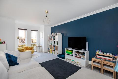 5 bedroom detached house for sale, Shoreswood Way, Great Park, NE13