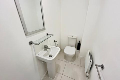 3 bedroom semi-detached house for sale, Hackness Road, Leicester LE5