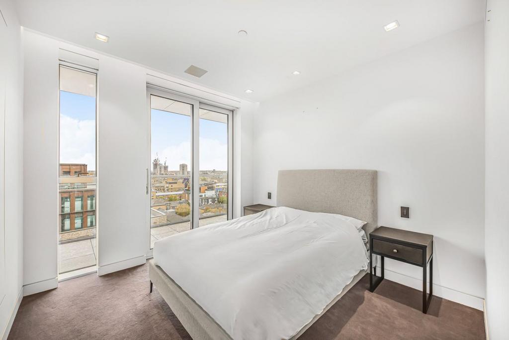 BEDROOM1a (1).jpg