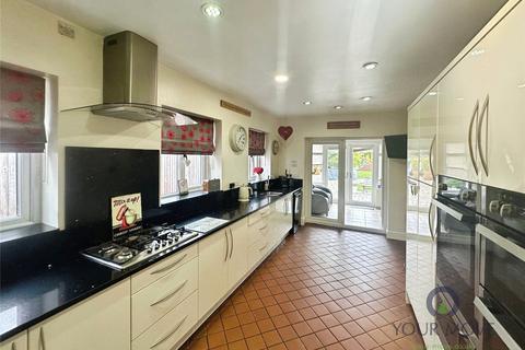 4 bedroom detached house for sale, Lutterworth Road, Leicester LE8