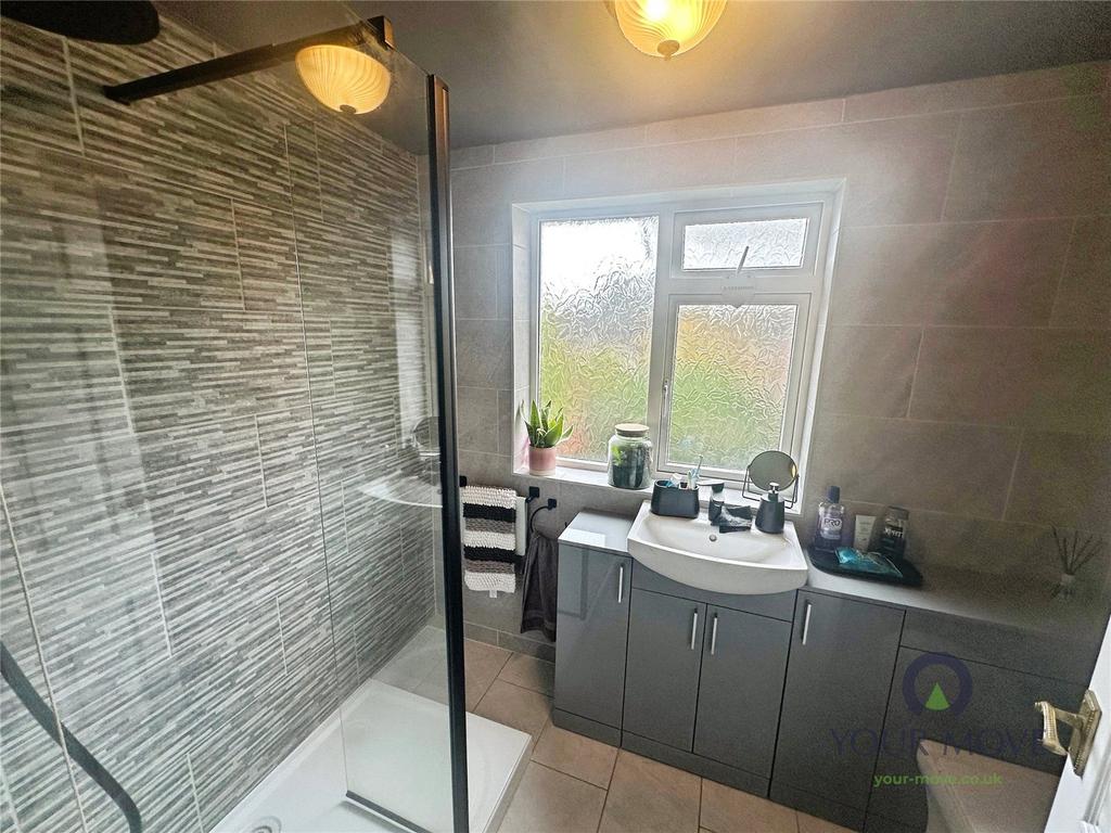 Re Fitted Shower Rmm