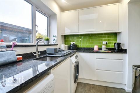 5 Cottenham Close, East Malling, West Malling, ME19 6BY
