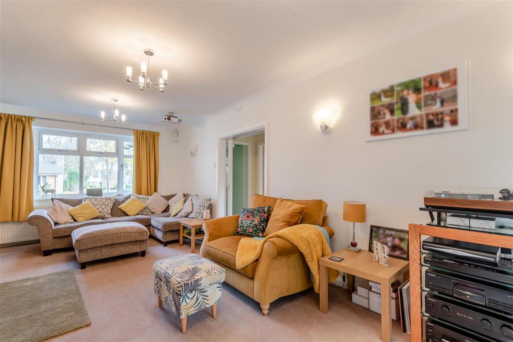 8667453-interior28.jpg