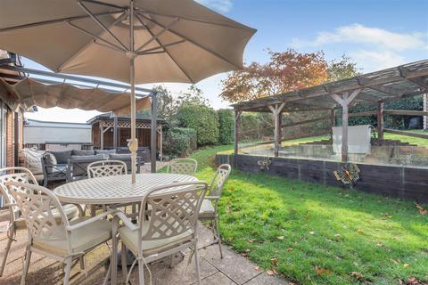 undefined, Highland Road, Mansfield