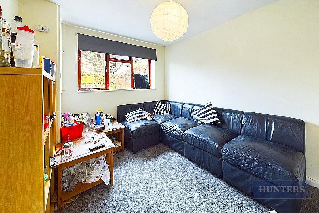 CAM01635 G0-PR0178-STILL004.jpg
