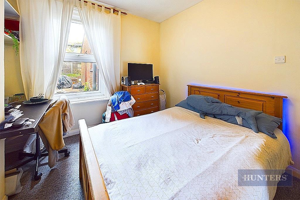 CAM01635 G0-PR0178-STILL002.jpg