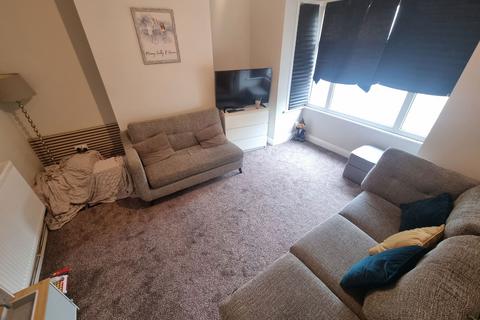 2 bedroom semi-detached house to rent, Bent Street, Brierley Hill DY5