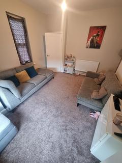2 bedroom semi-detached house to rent, Bent Street, Brierley Hill DY5