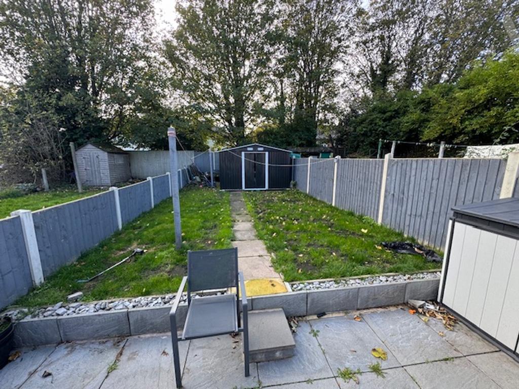 11 Findon Road - Garden.jpeg