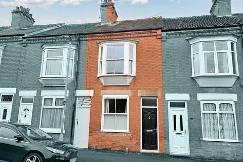 2 bedroom terraced house for sale, Sandhurst Street, Oadby