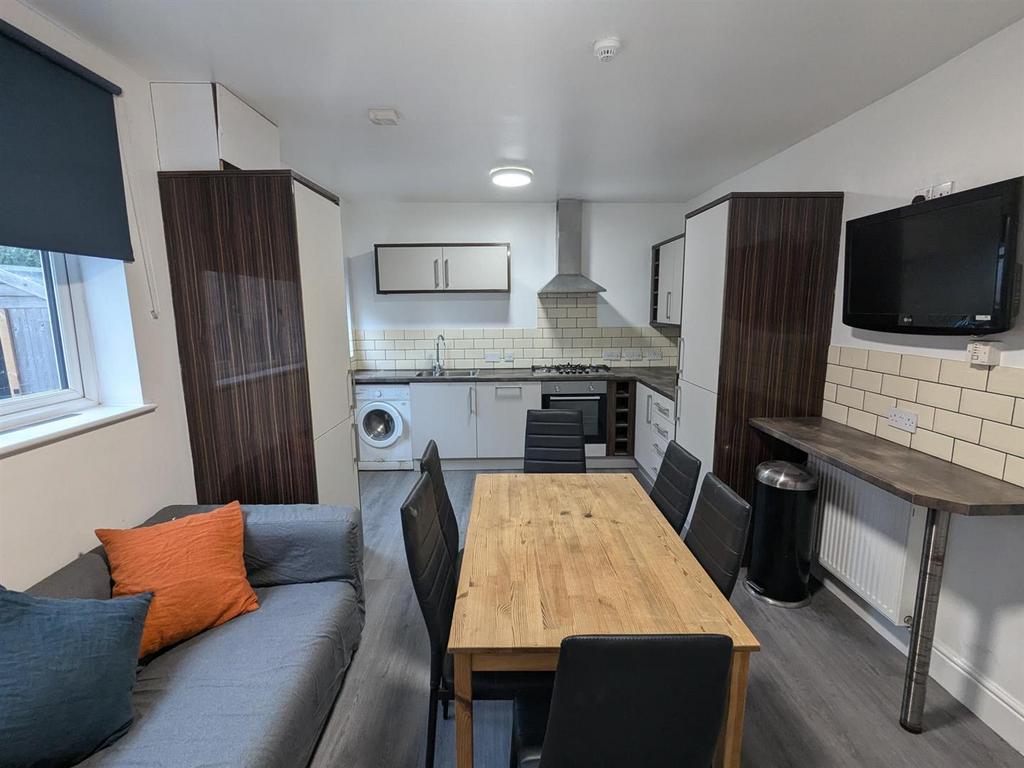 PXL 20240905 074956409.jpg