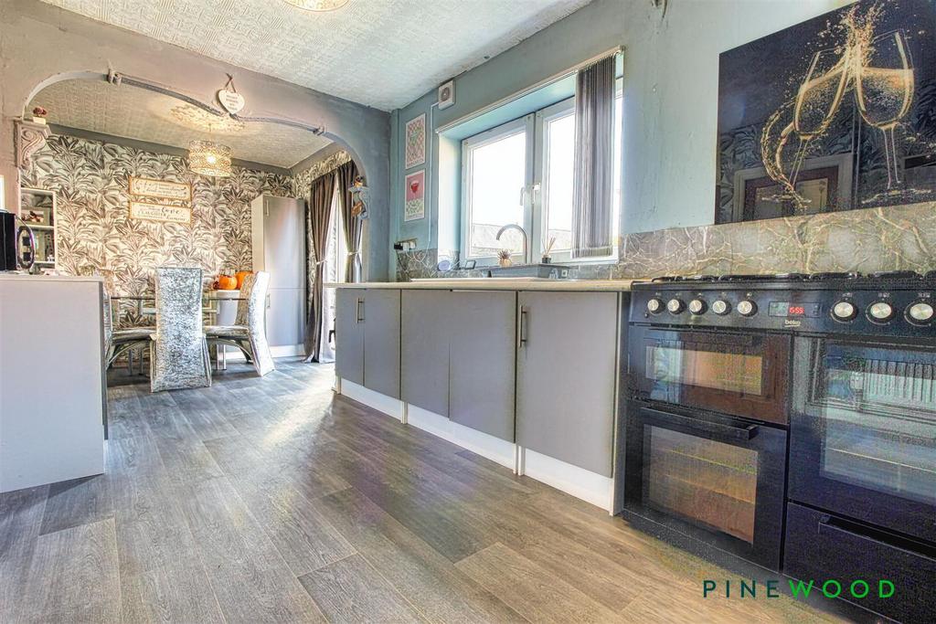 Kitchen diner