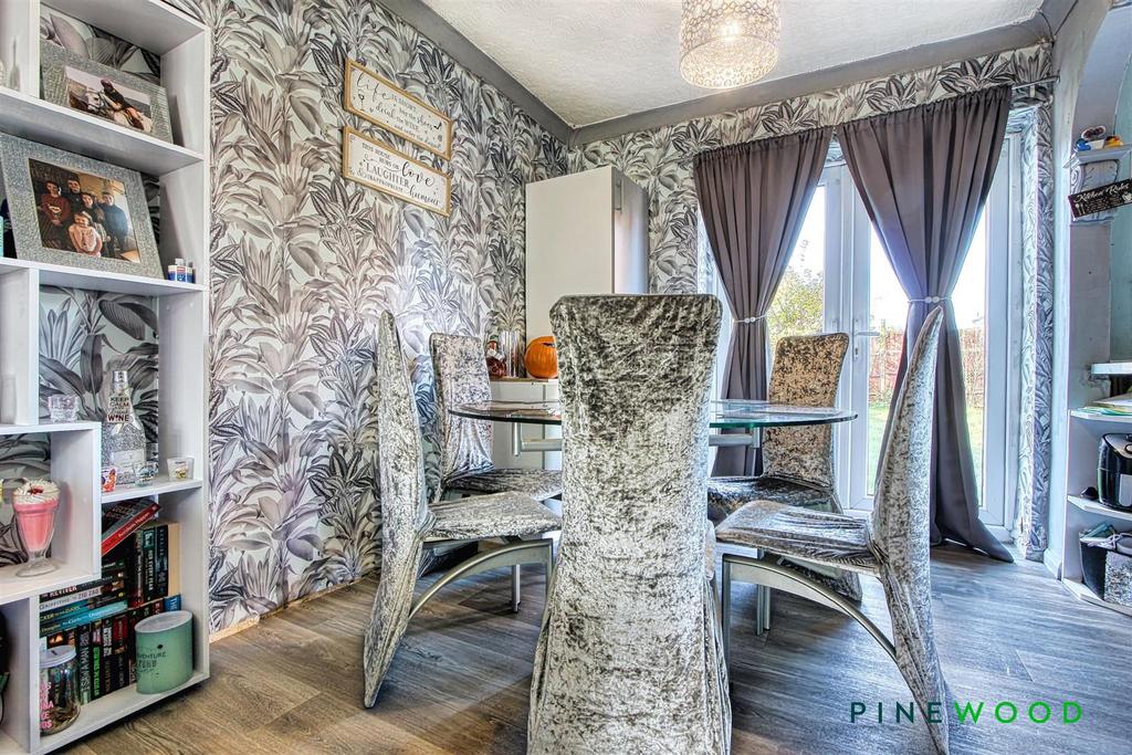 Kitchen diner