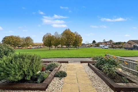 4 bedroom detached house for sale, Collinsmith Drive, Grove, OX12