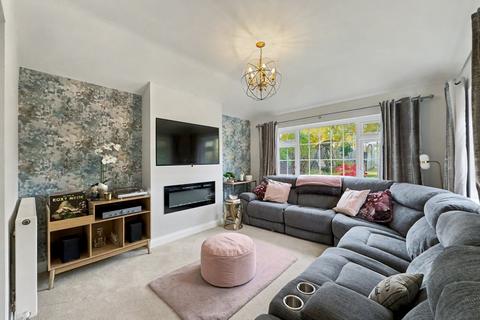 4 bedroom detached house for sale, Collinsmith Drive, Grove, OX12