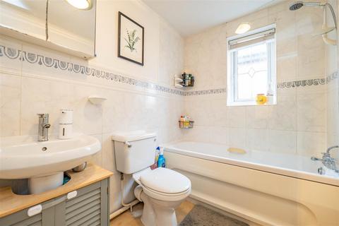 3 bedroom semi-detached house for sale, Whiteoak View, Bolton