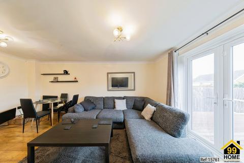 2 bedroom detached house for sale, Oriel Close, Milton Keynes, MK12