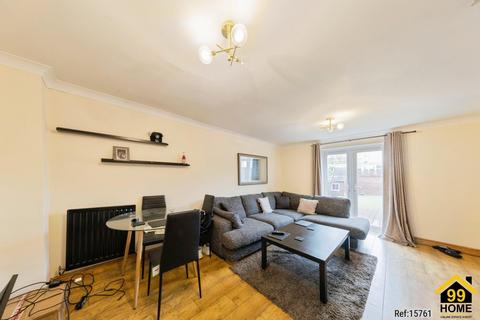 2 bedroom detached house for sale, Oriel Close, Milton Keynes, MK12