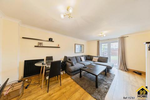 2 bedroom detached house for sale, Oriel Close, Milton Keynes, MK12
