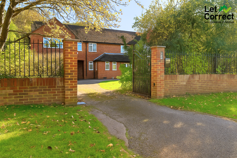 undefined, Manor Road, Maidenhead SL6