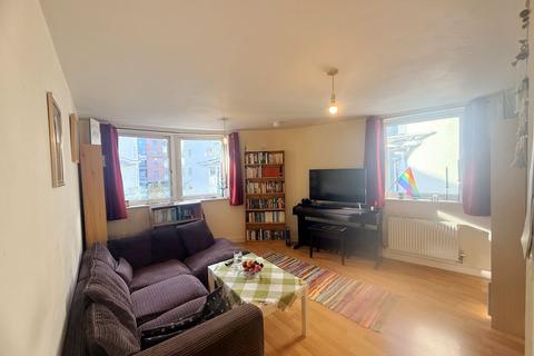 2 bedroom apartment for sale, 1 Royal Quay, Liverpool L3