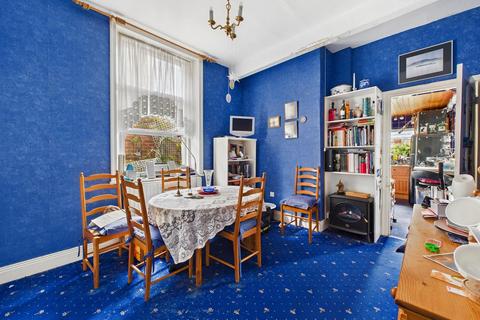 4 bedroom semi-detached house for sale, Holywell Avenue, Whitley Bay