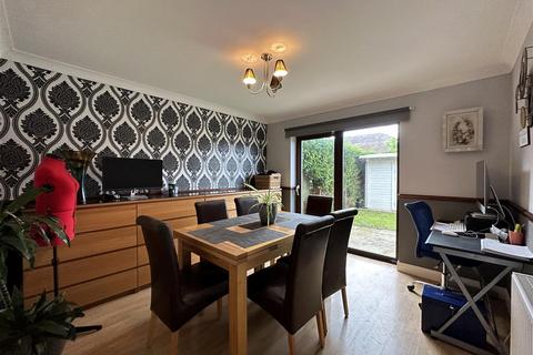 4 bedroom detached house for sale, Holmes Park, Eastrington, Goole