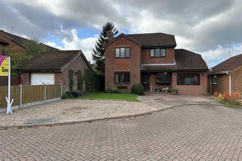 4 bedroom detached house for sale, Holmes Park, Eastrington, Goole