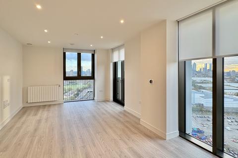 2 bedroom apartment to rent, Twelve Trees Park, London E16
