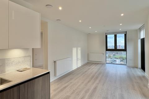 2 bedroom apartment to rent, Twelve Trees Park, London E16