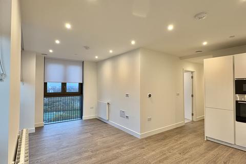 2 bedroom apartment to rent, Menara Point, London E16