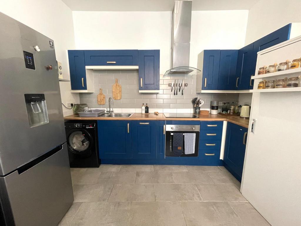 Kitchen.JPG