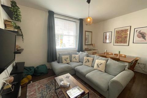 2 bedroom apartment for sale, High Street, Glastonbury