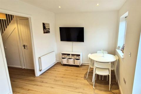 undefined, Langland Place, Roydon,