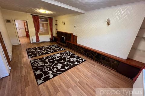 undefined, High Street, Treorchy, Rhondda Cynon Taff, CF42
