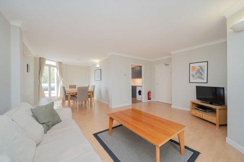 3 bedroom flat for sale, Hide Place, London SW1P