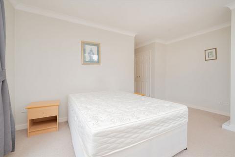3 bedroom flat for sale, Hide Place, London SW1P