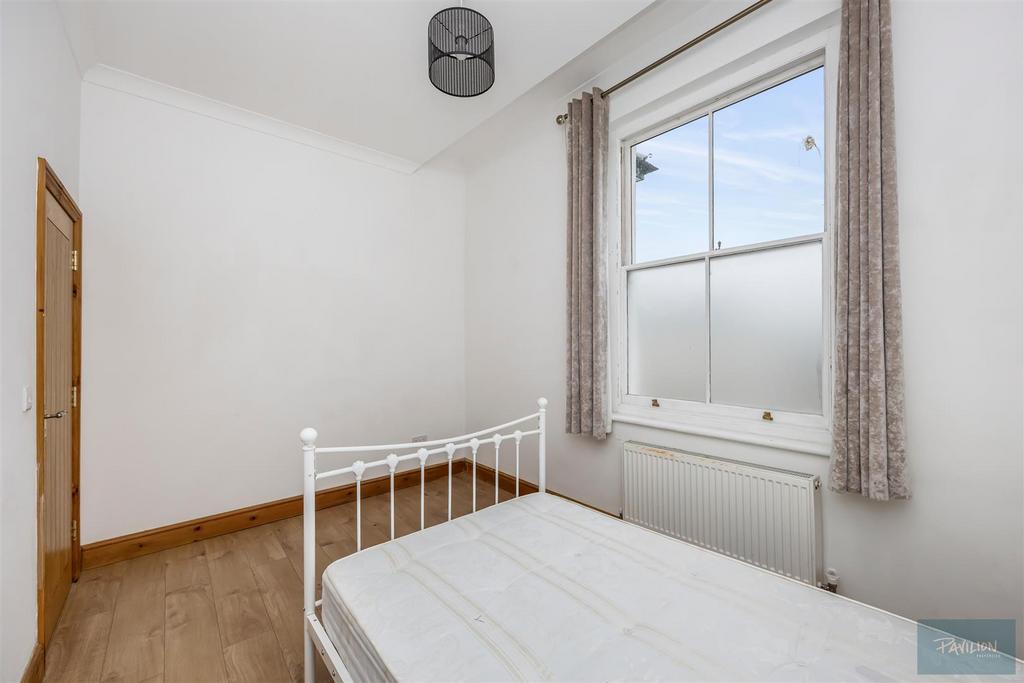 Wellington Road 18 A, Flat 7-002.JPG
