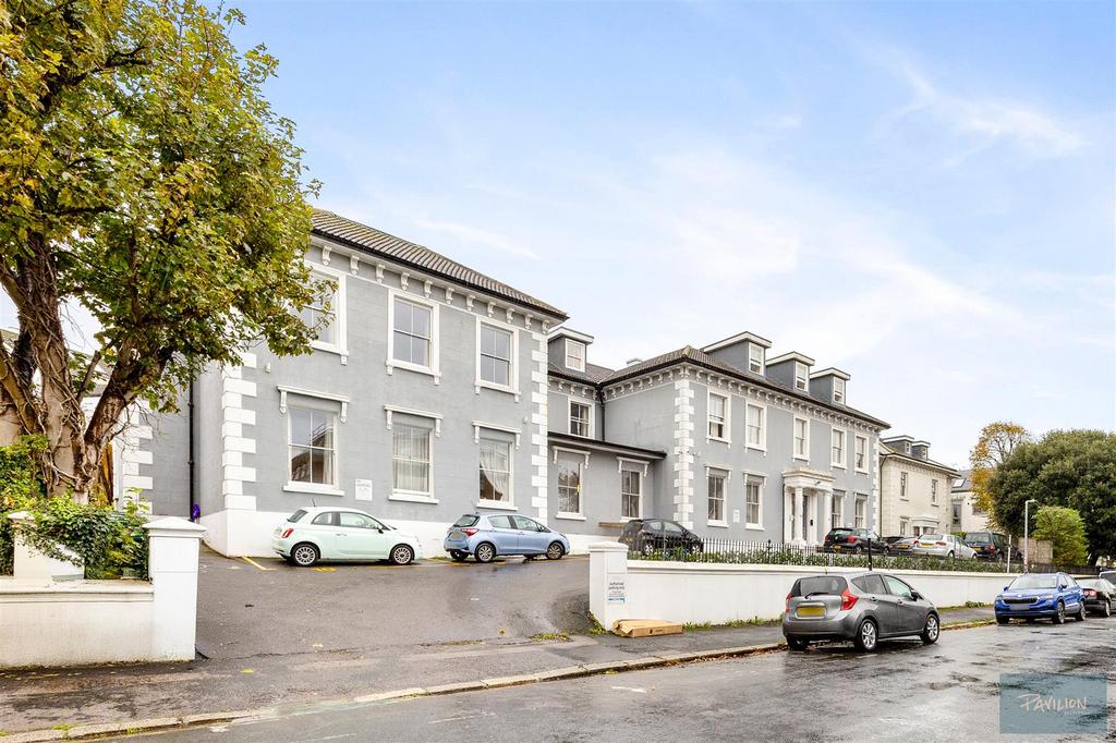 Wellington Road 18 A, Flat 7-018.JPG
