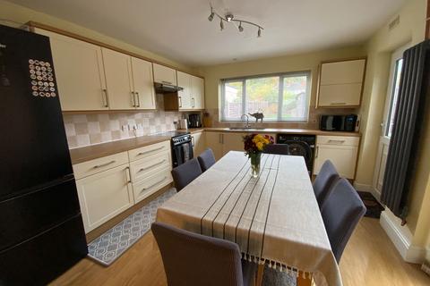 undefined, Lyde Green, Halesowen B63