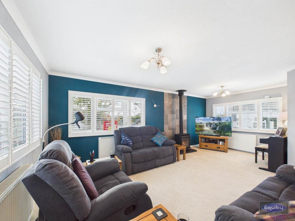 Living room 3