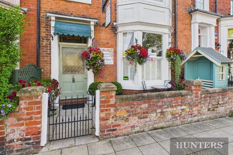 9 bedroom terraced house for sale, West Avenue, Filey
