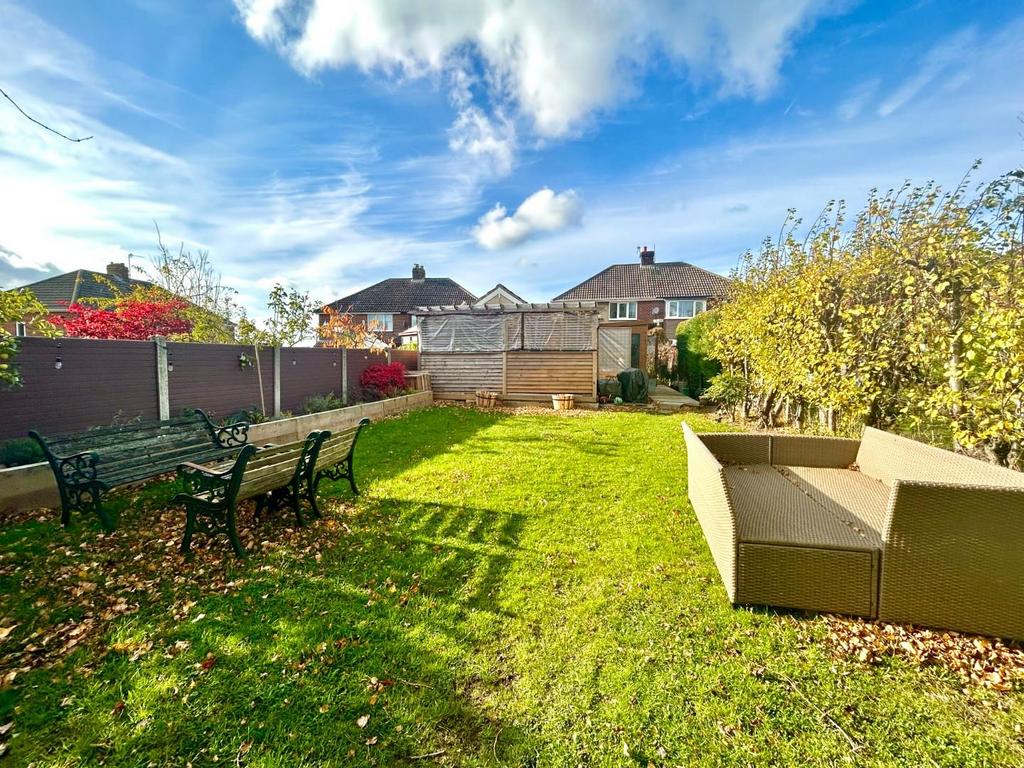 Garden 1.JPG