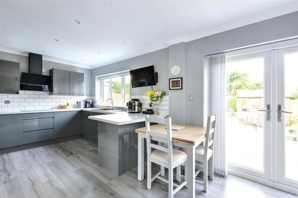 Dining/Living Kitchen