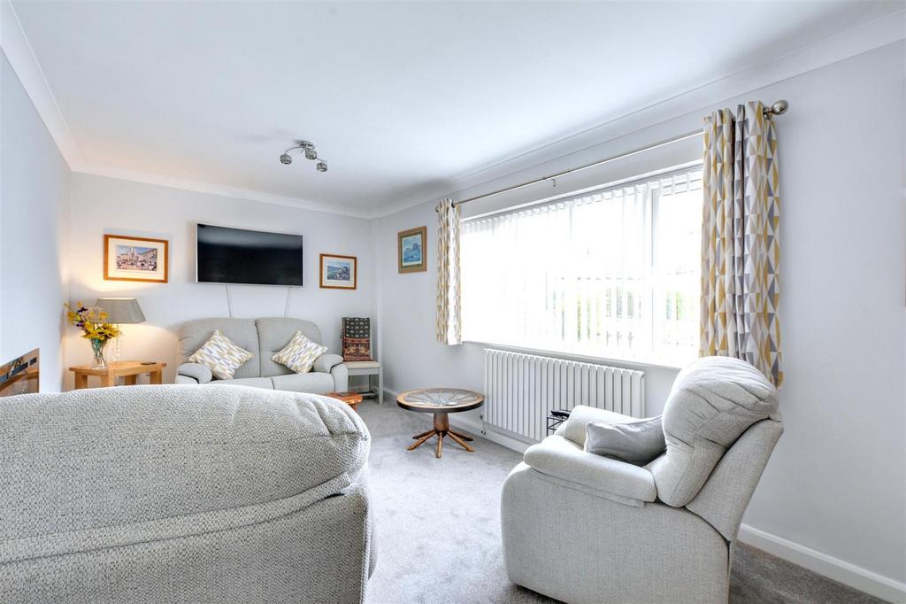 Lounge/Sitting Room