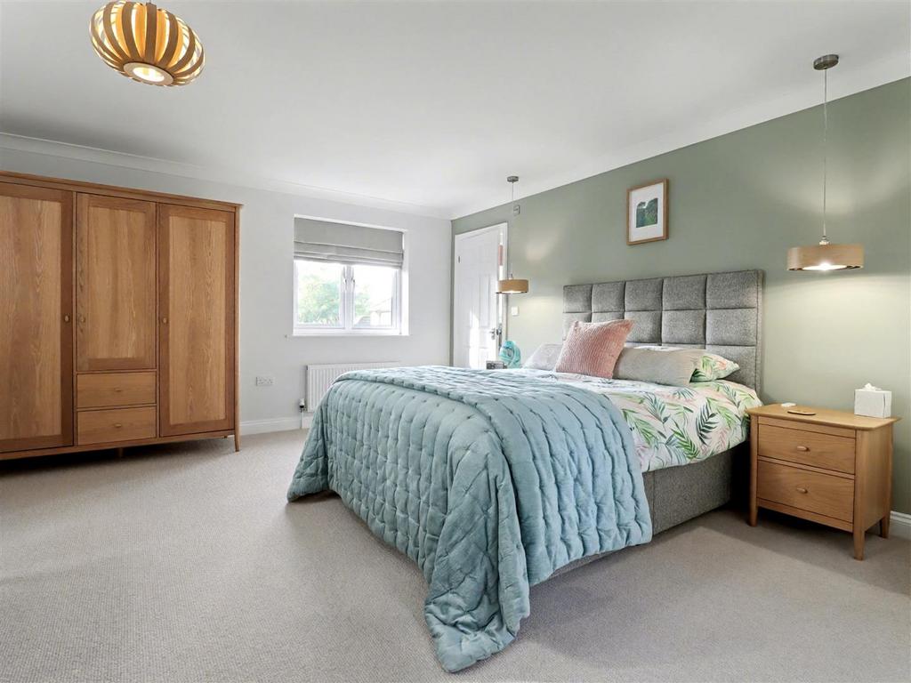 Principal bedroom