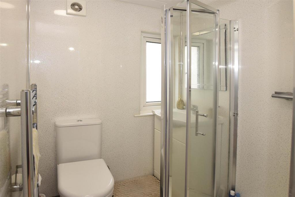 Shower room.jpg