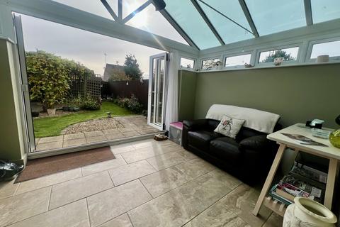 25 Anscomb Way, Woodford Halse, Daventry, NN11 3SR