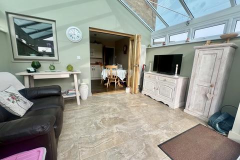 25 Anscomb Way, Woodford Halse, Daventry, NN11 3SR